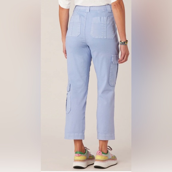 Democracy Petite "Ab"solution Skyrise Patch Pocket Straight Leg Slit Hem Trouser - Picture 2 of 6